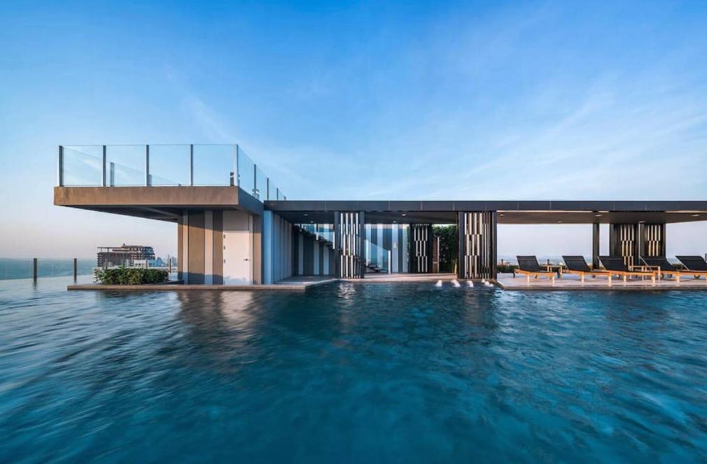 Central Pattaya - Sea View Large Balcony Condo With Infinity Pool Exterior photo